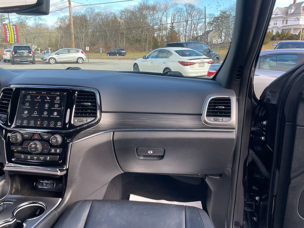 Used 2020 Jeep Grand Cherokee Limited w/ Premium Lighting Group AWD/4WD image 29