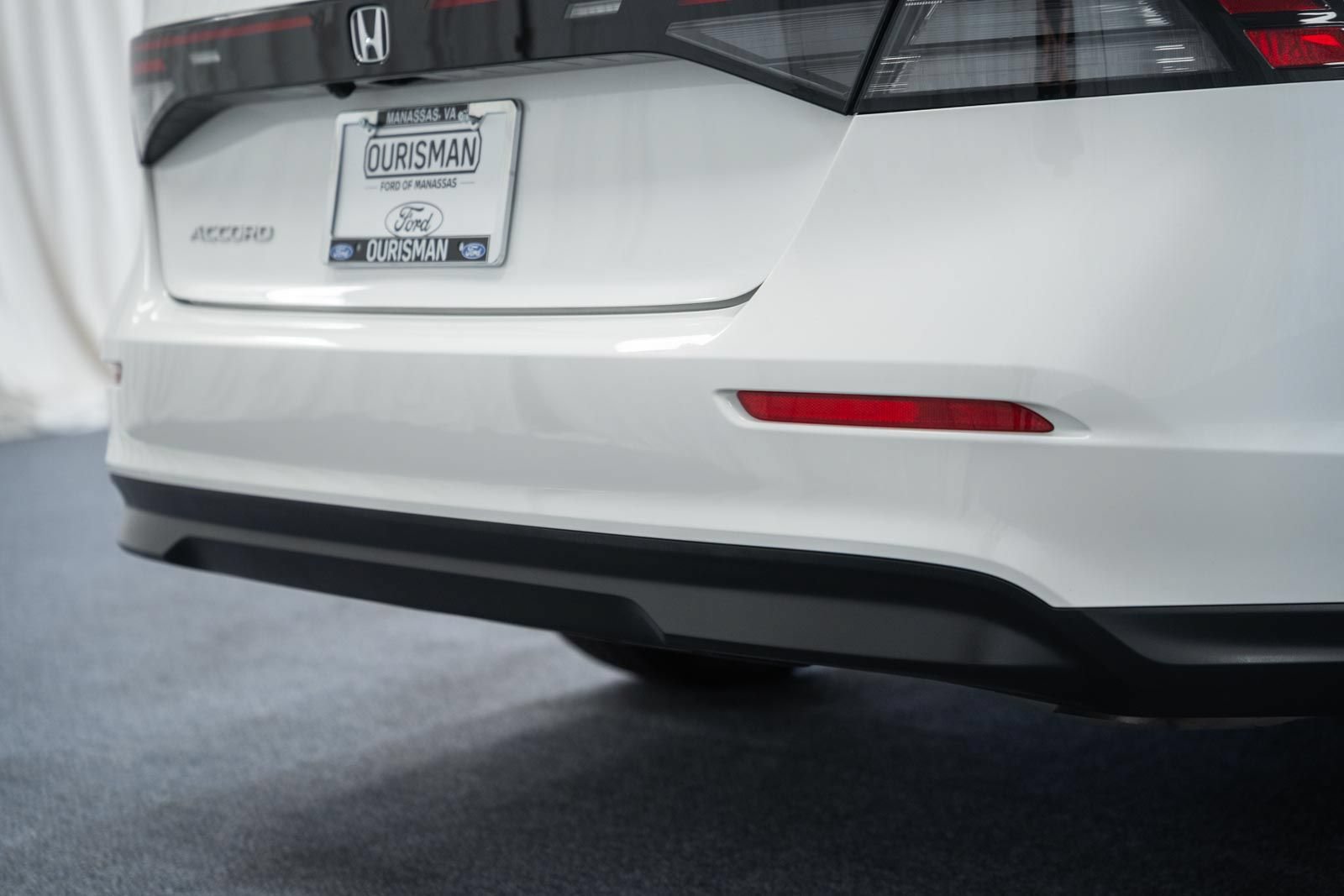 Used 2024 Honda Accord EX image 9