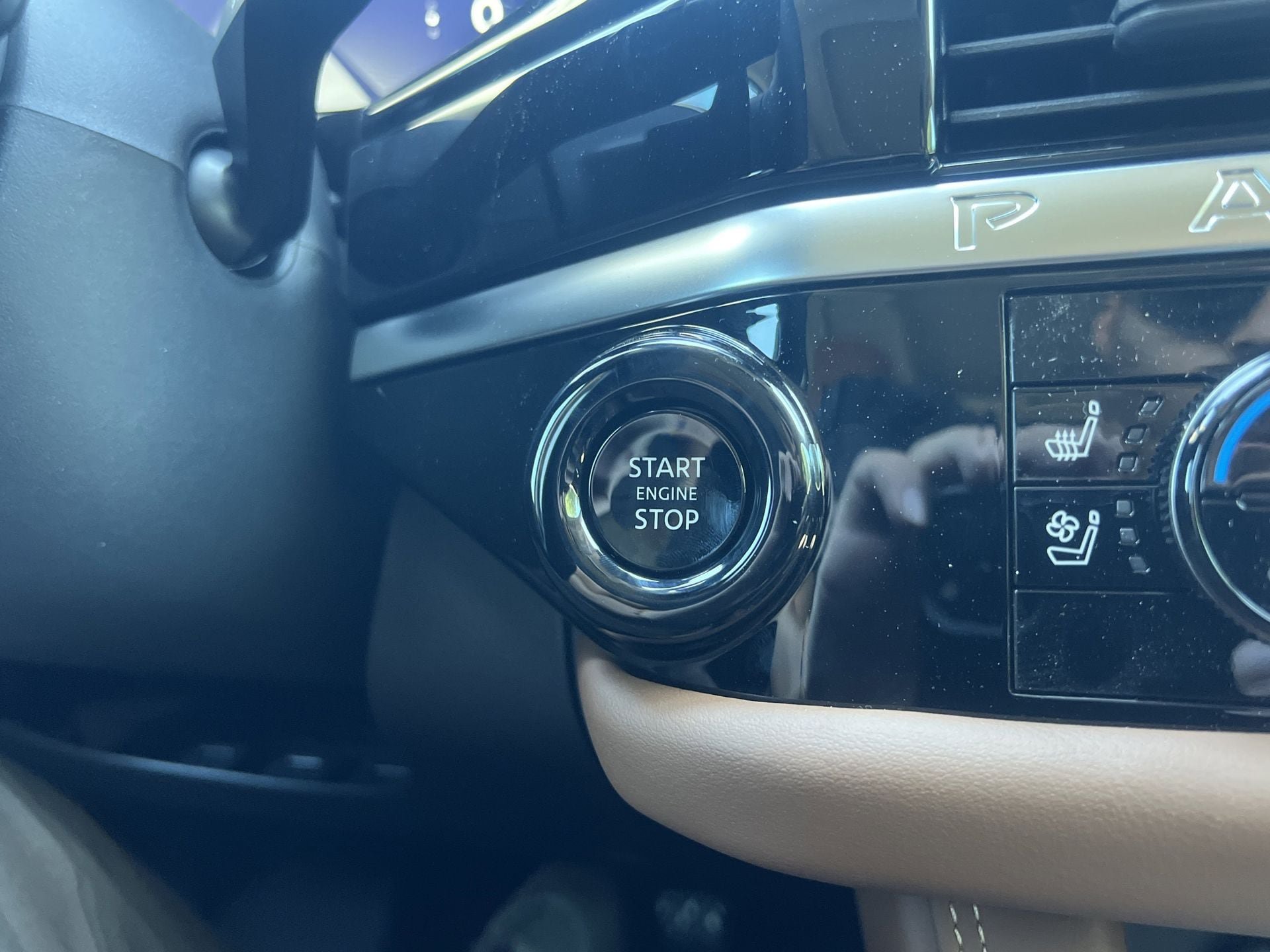 New 2026 Nissan Pathfinder Platinum AWD/4WD image 6