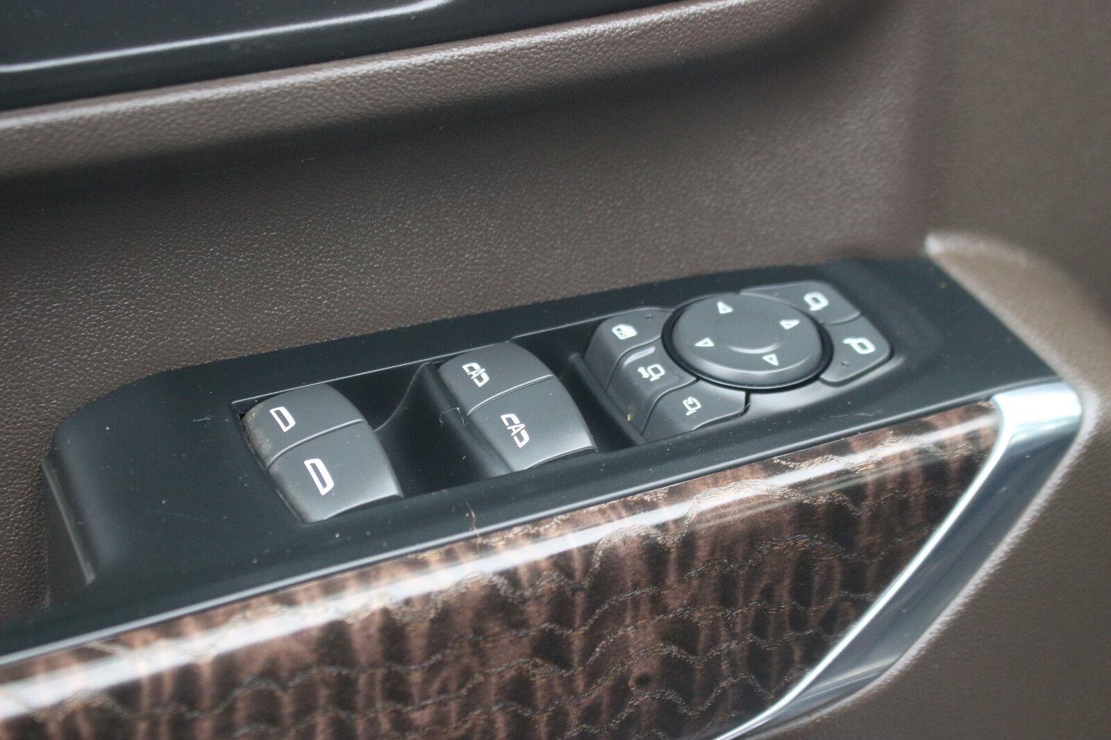 Used 2023 GMC Sierra 2500 Denali AWD/4WD image 16