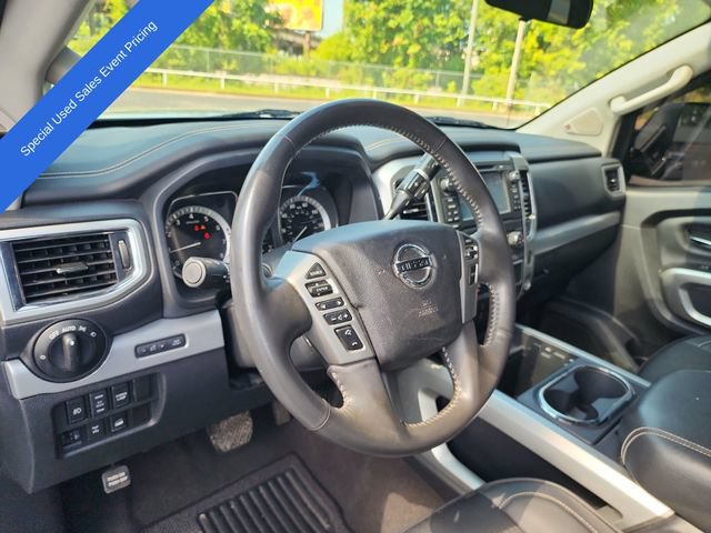 Used 2017 Nissan Titan PRO-4X AWD/4WD image 10