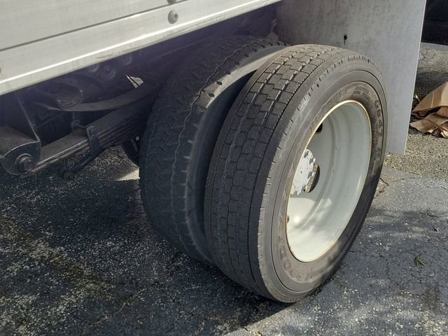 Used 2015 Ford F550 2WD Regular Cab Super Duty image 5