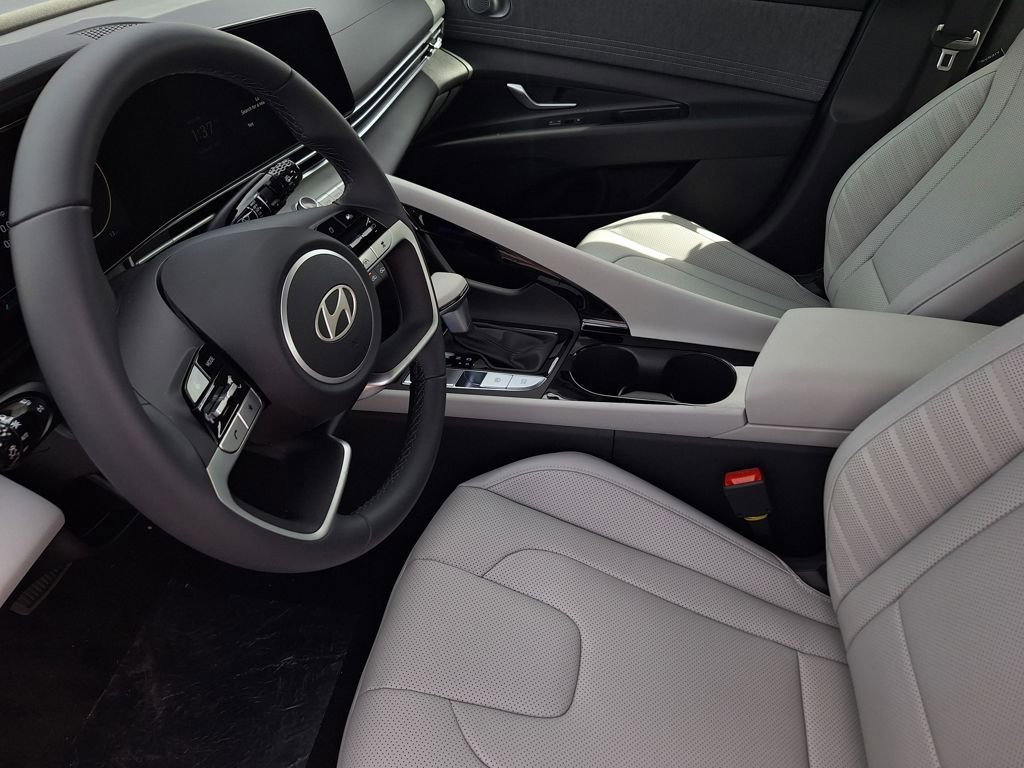New 2026 Hyundai Elantra Limited image 10