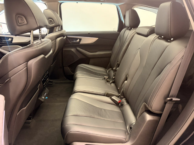 Certified 2023 Acura MDX w/ Technology Package AWD/4WD image 15