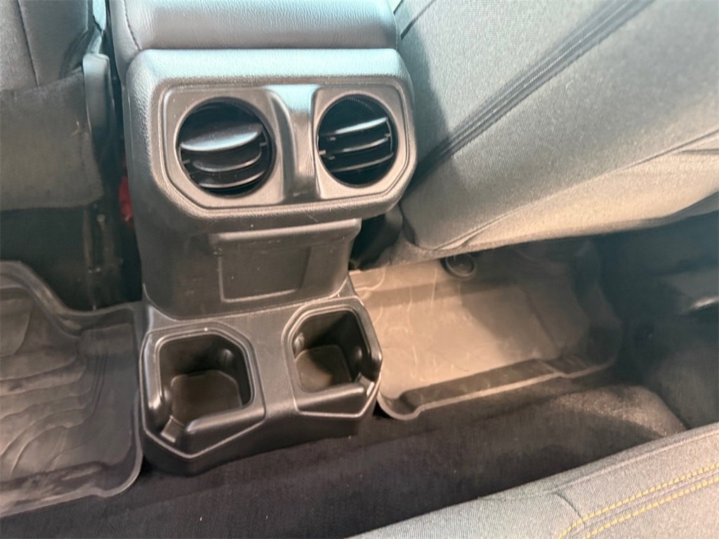 Used 2025 Jeep Wrangler Willys image 28