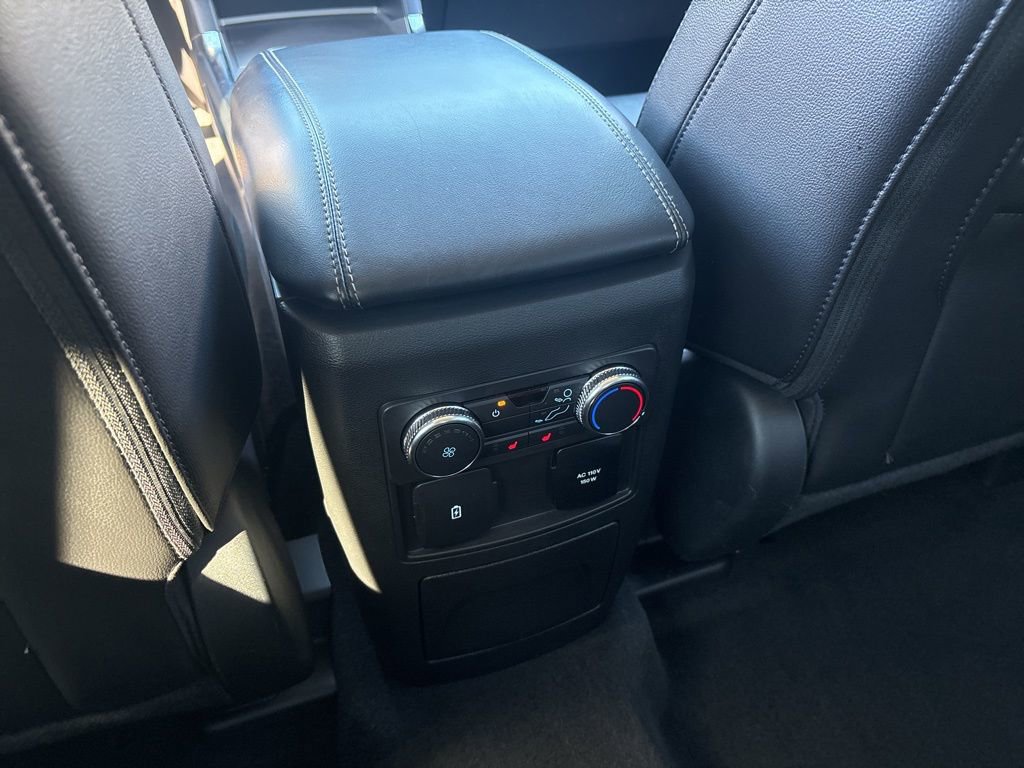 Used 2022 Ford Explorer Limited w/ Limited Technology Package image 25