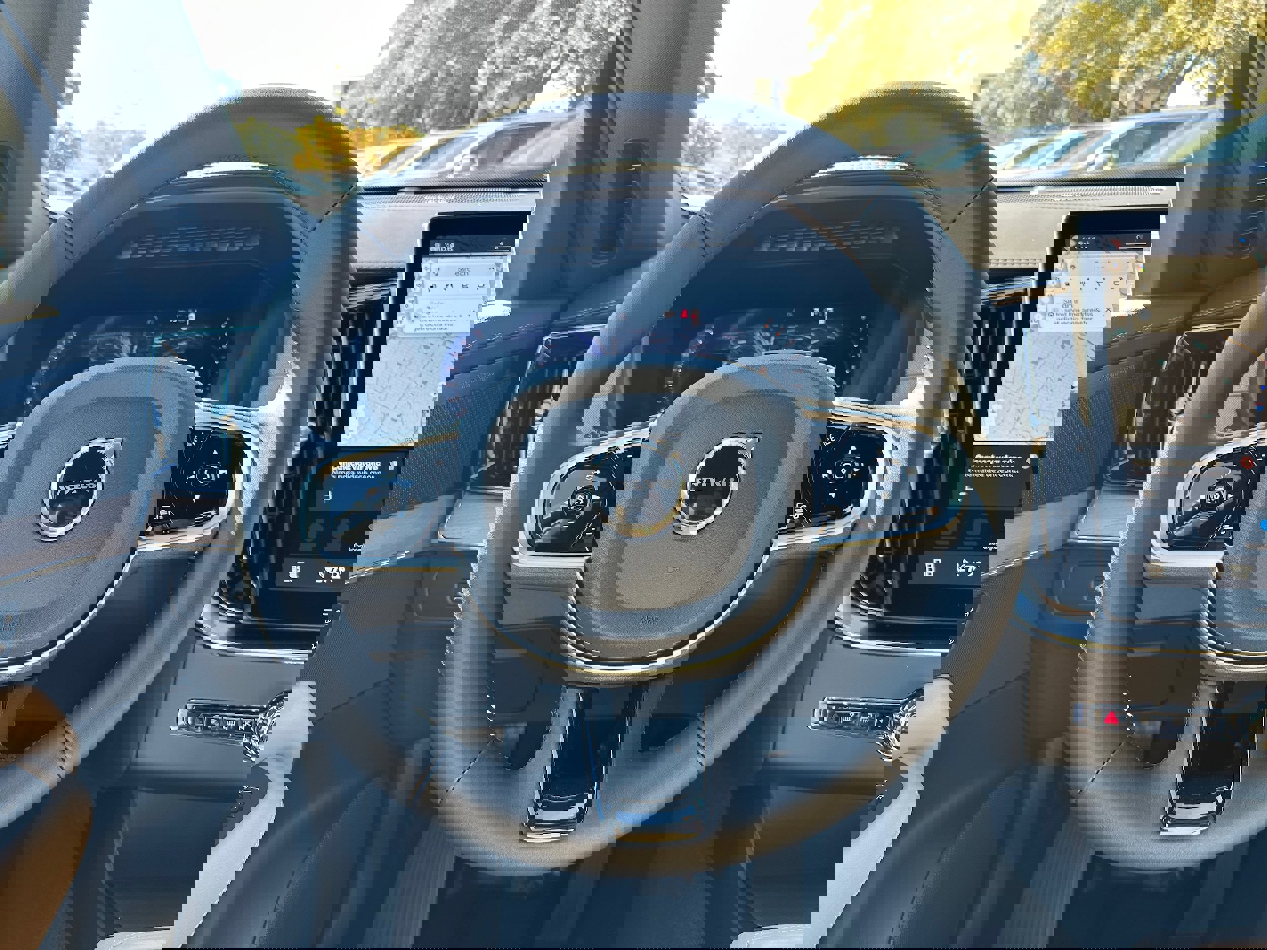 New 2026 Volvo XC90 B6 Plus w/ Protection Package Premier image 16