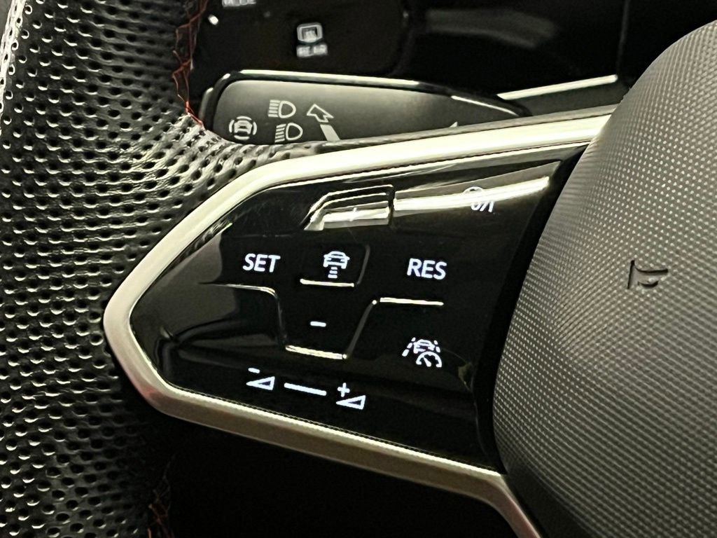 Used 2024 Volkswagen GTI SE w/ SE Leather Seats Package image 26