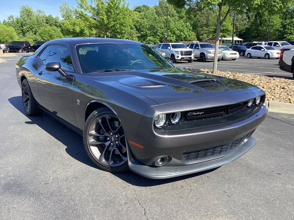 Used 2022 Dodge Challenger R/T Scat Pack RWD image 8