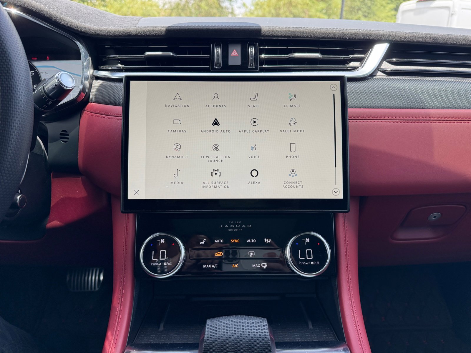 Used 2021 Jaguar F-PACE SVR AWD/4WD image 12