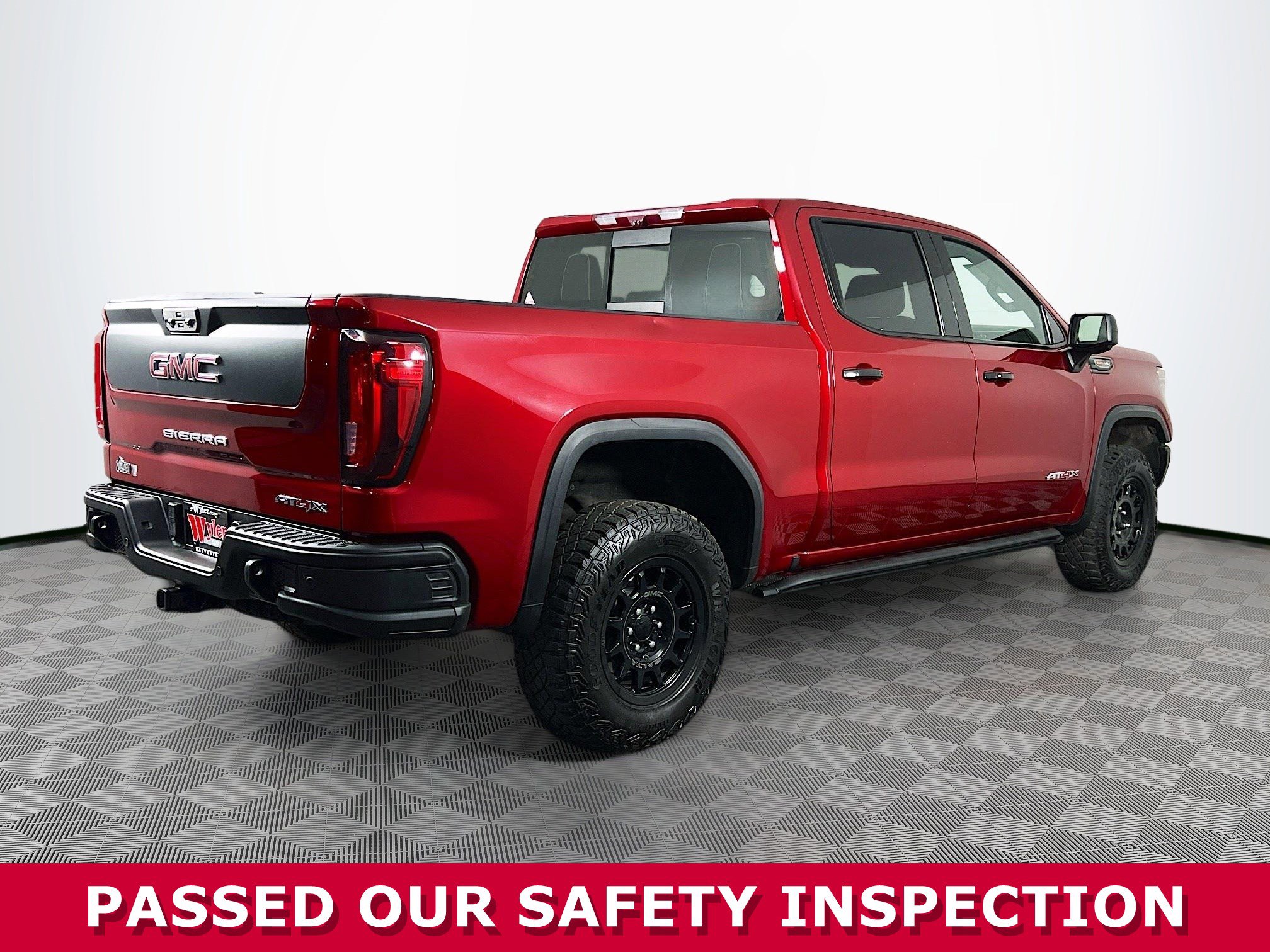 Used 2023 GMC Sierra 1500 AT4X w/ AT4X AEV Edition image 32