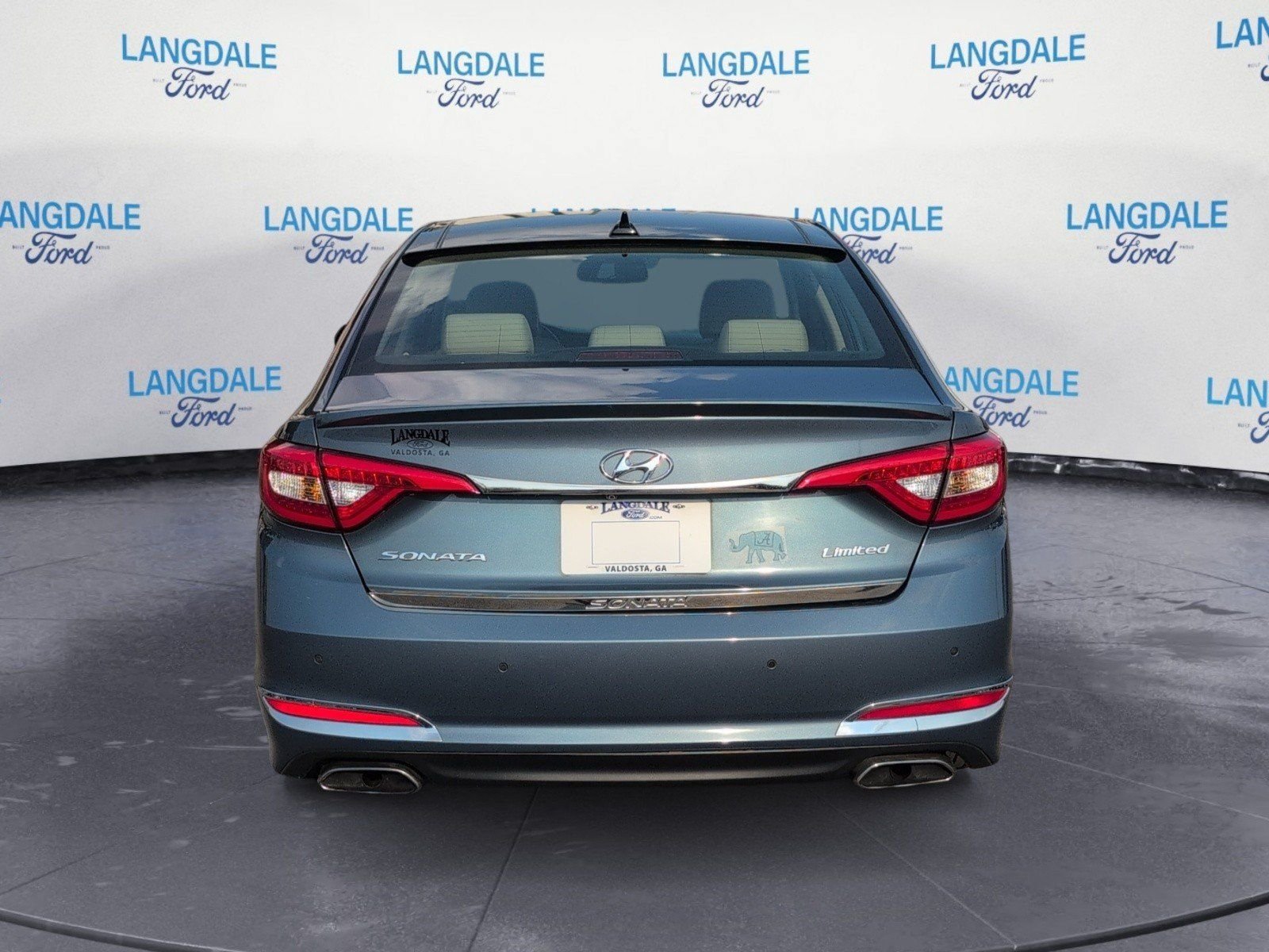 Used 2016 Hyundai Sonata Limited w/ Option Group 05 FWD image 8