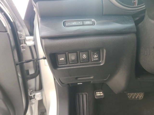 Used 2022 Nissan Maxima Platinum w/ Sport Mat Group image 25