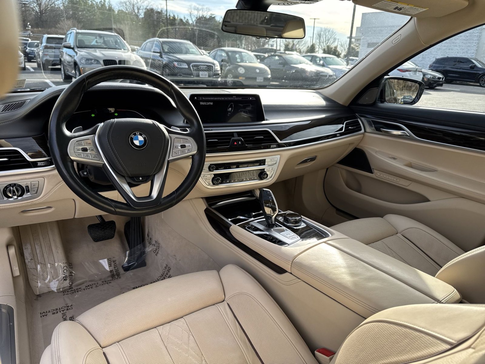Used 2020 BMW 750i xDrive w/ Autobahn Package image 11