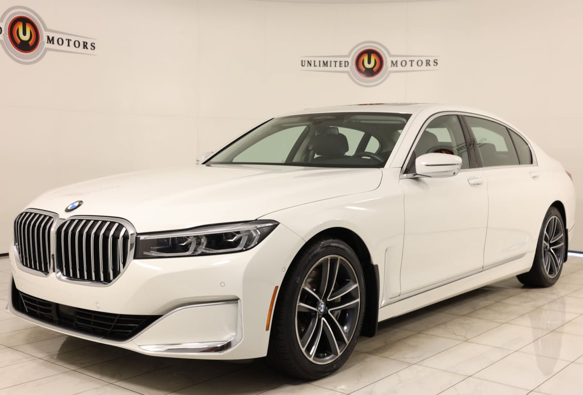 Used 2022 BMW 750i xDrive w/ Executive Package AWD/4WD image 5