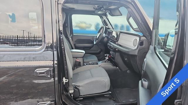 Used 2024 Jeep Wrangler Sport S image 14