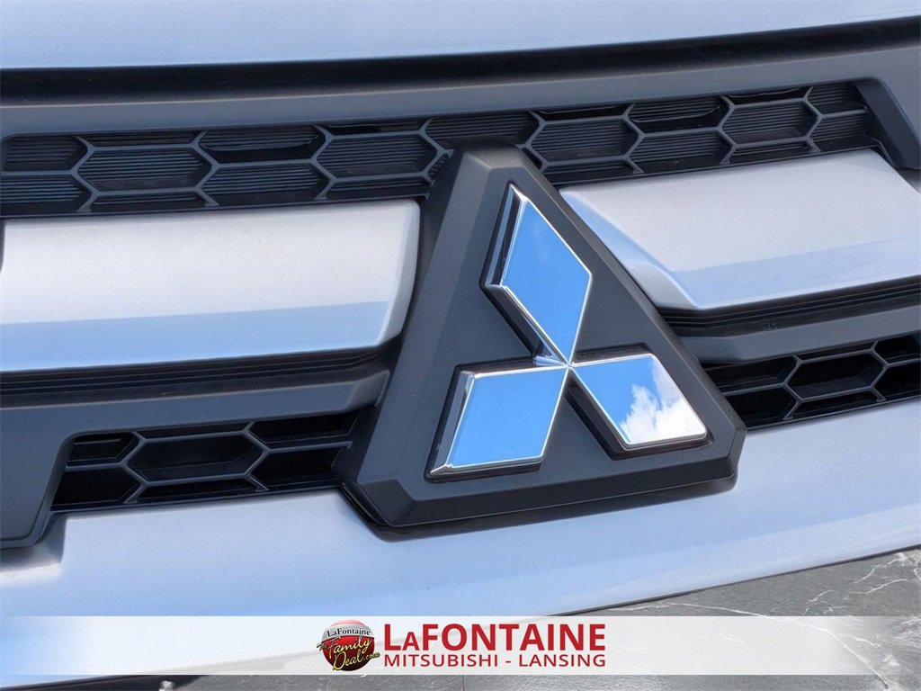 New 2025 Mitsubishi Outlander Sport ES image 9