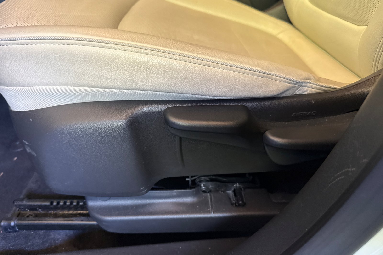 Used 2024 Buick Encore GX Sport Touring FWD image 14