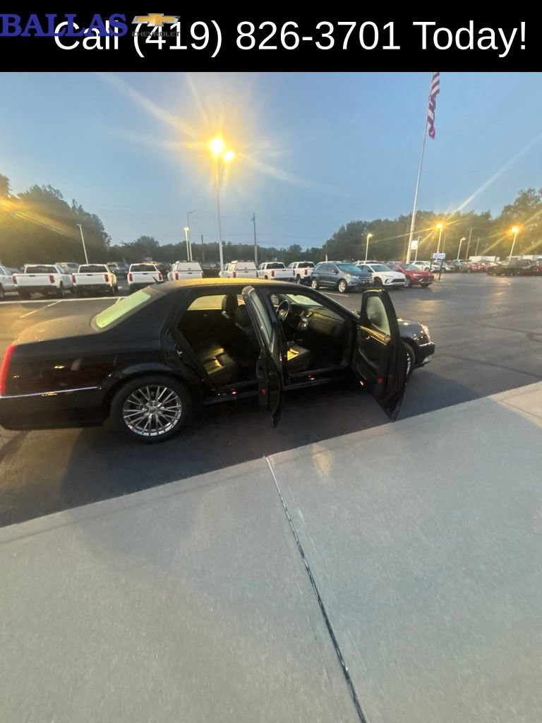 Used 2008 Cadillac DTS FWD image 15