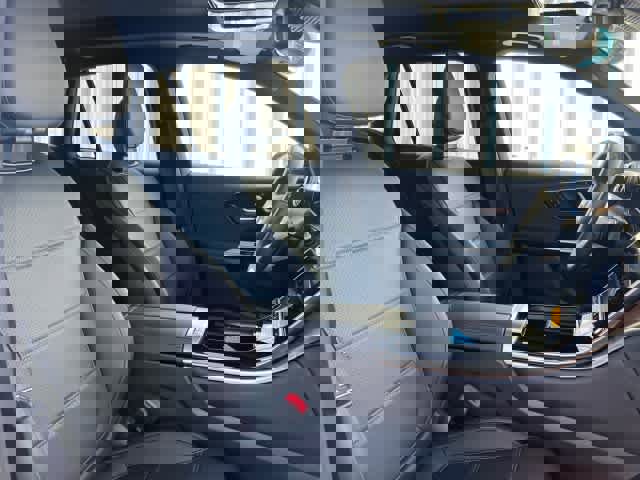 Used 2025 Mercedes-Benz GLC 300 GLC 300 image 16