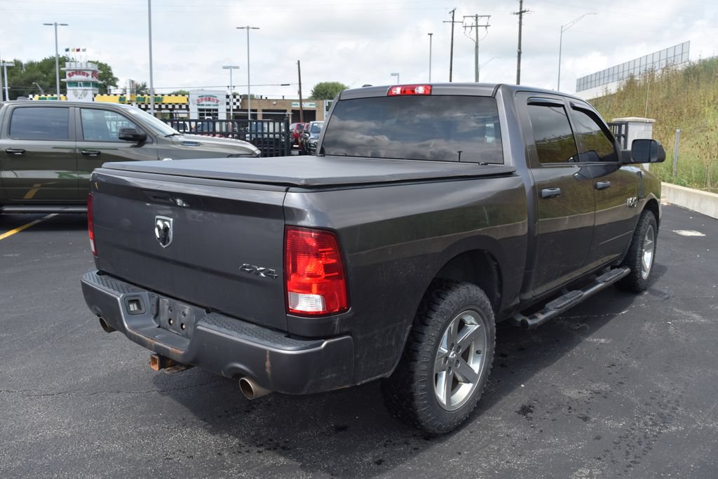 Used 2017 RAM 1500 Express w/ Express Value Package AWD/4WD image 8