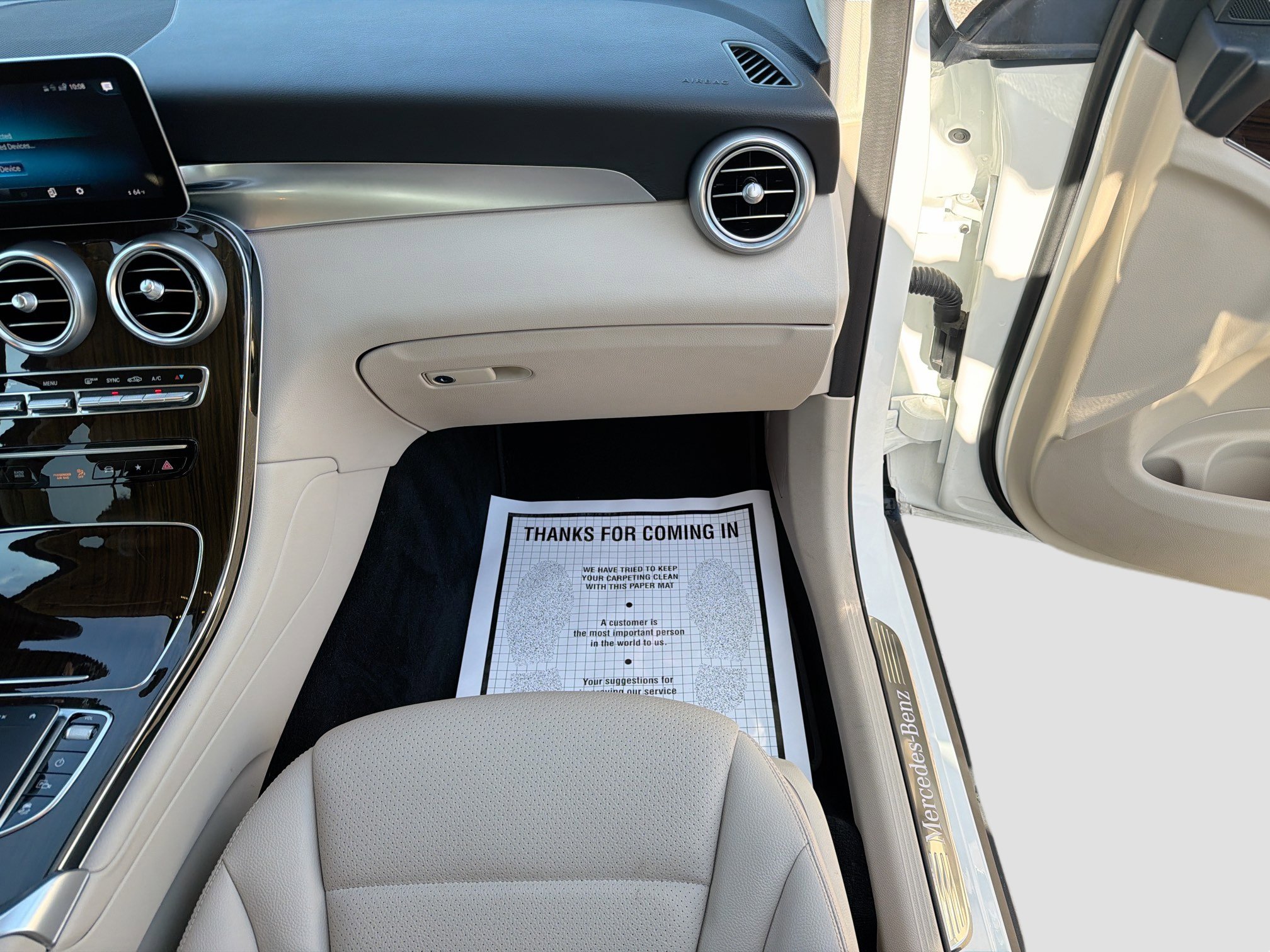 Used 2022 Mercedes-Benz GLC 300 image 18