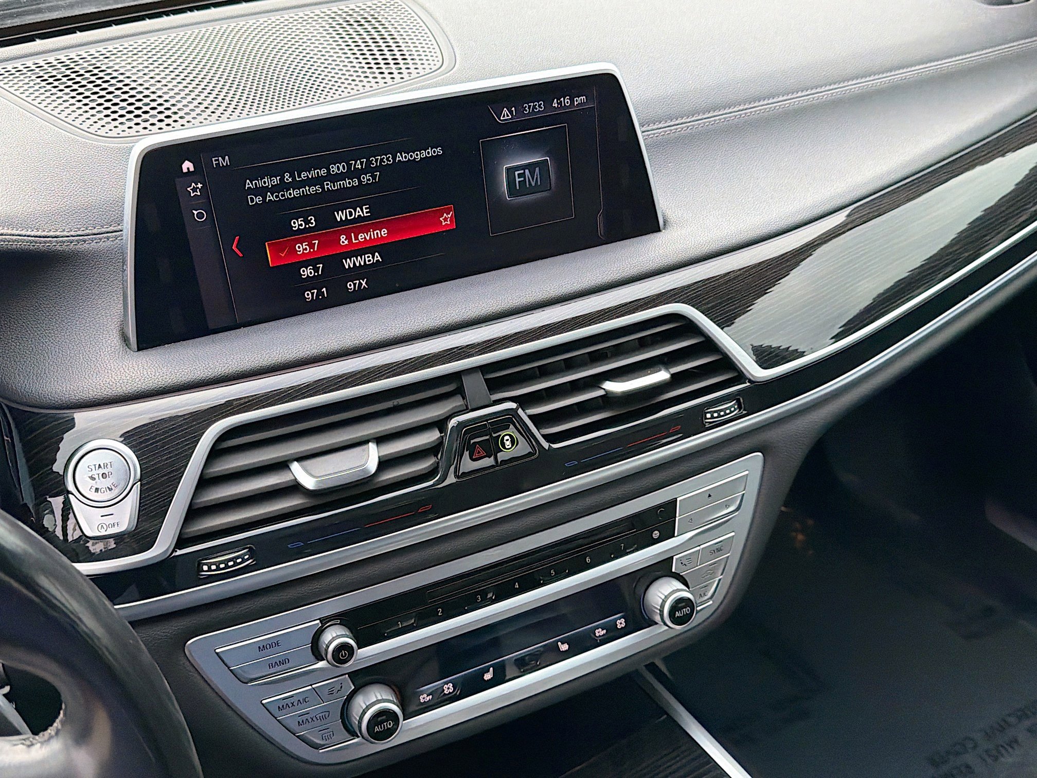 Used 2019 BMW 740i 740i w/ M Sport Package image 27