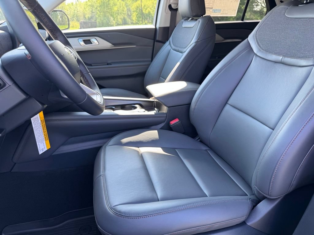 New 2026 Ford Explorer Active w/ Active Comfort Package AWD/4WD image 15