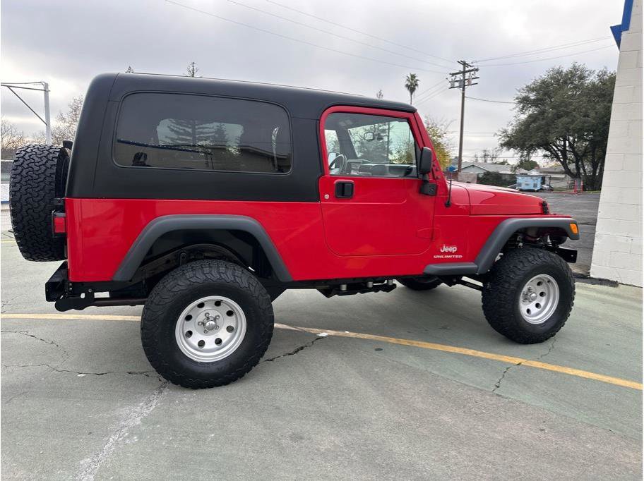 Used 2006 Jeep Wrangler Unlimited w/ Security Group image 10