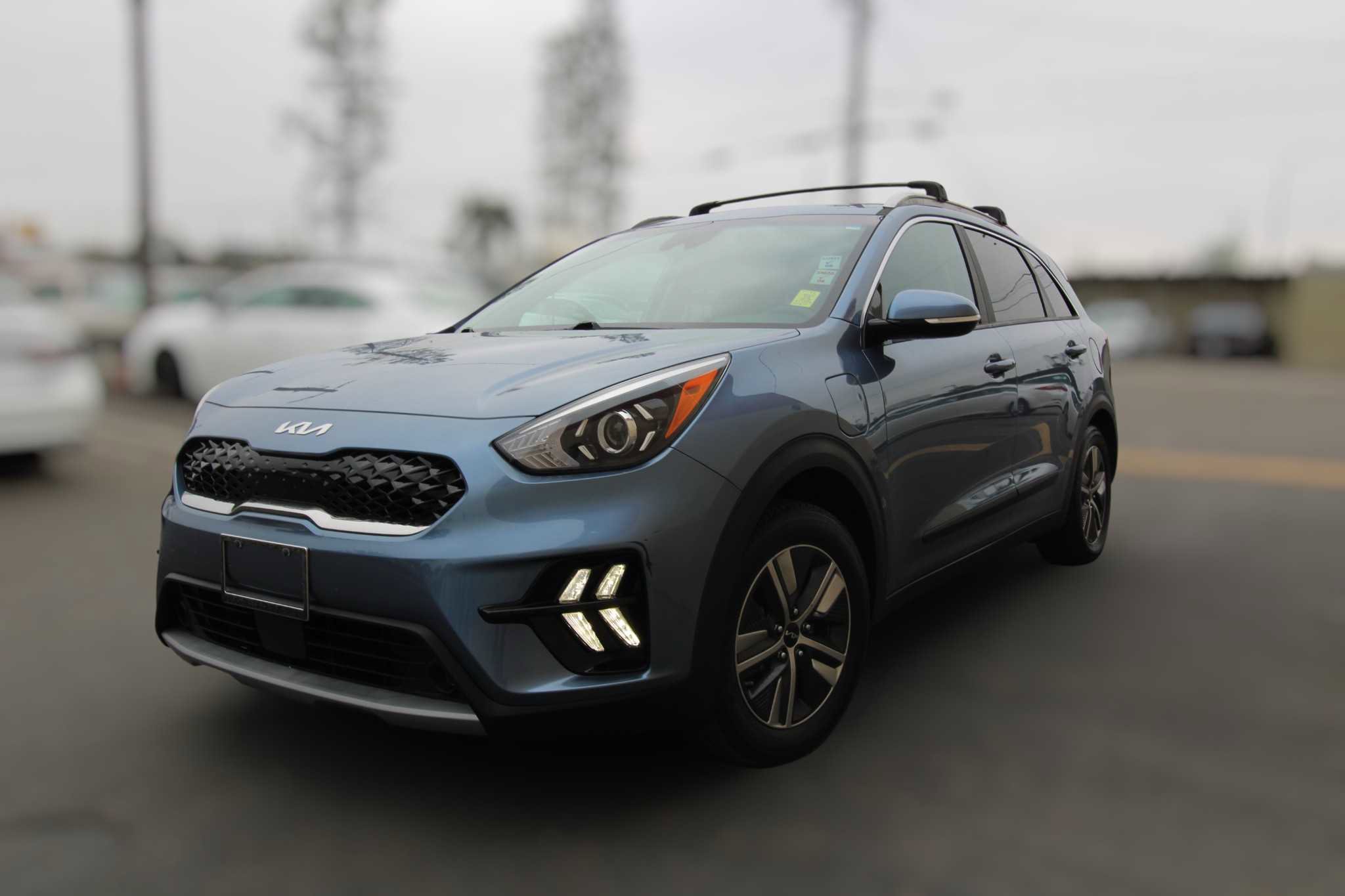 Used 2022 Kia Niro EX Premium image 7