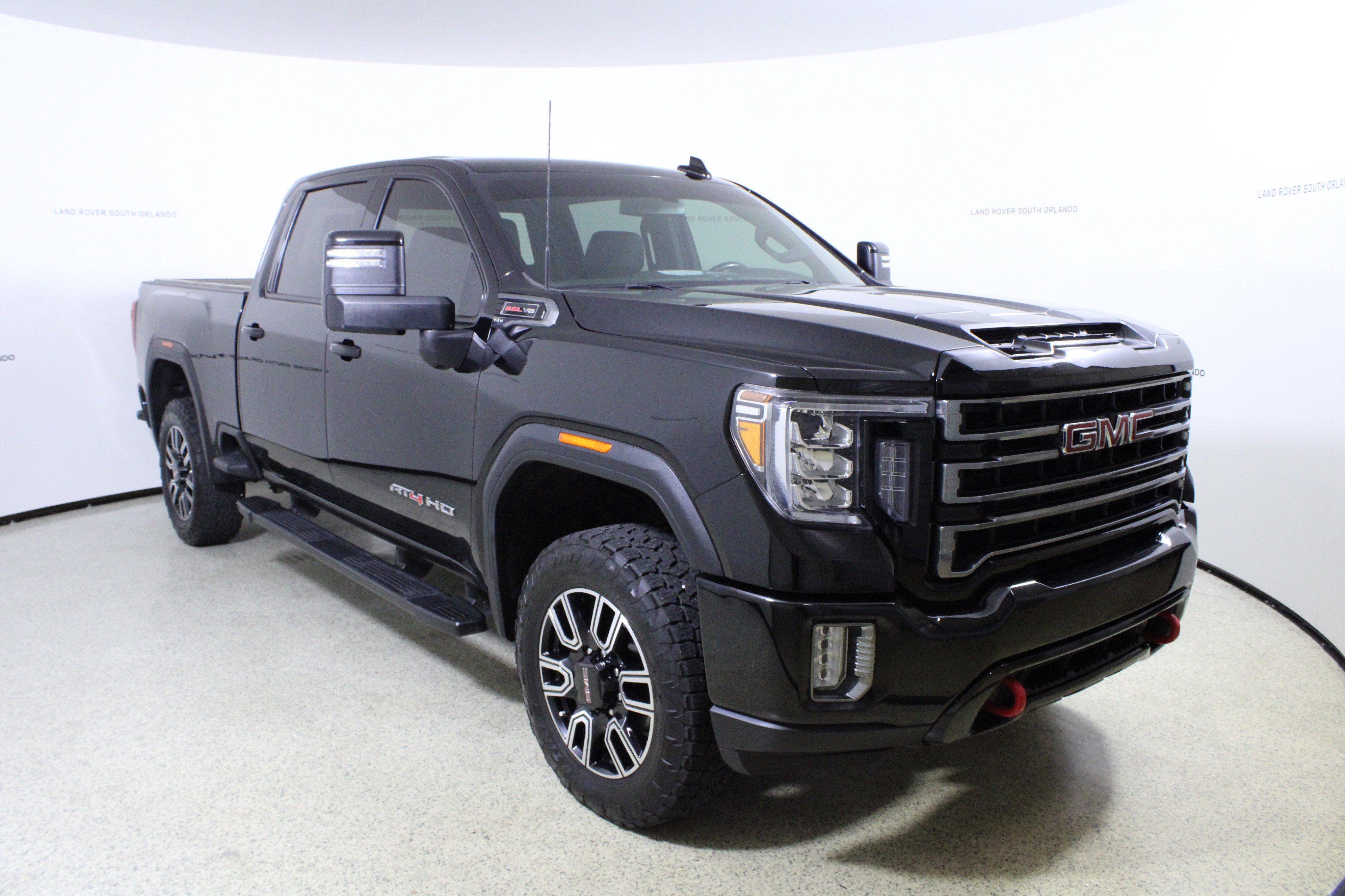 Used 2022 GMC Sierra 2500 AT4 AWD/4WD image 3