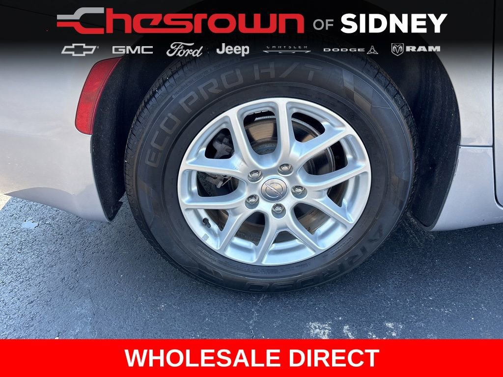 Used 2020 Chrysler Voyager Lxi FWD image 11