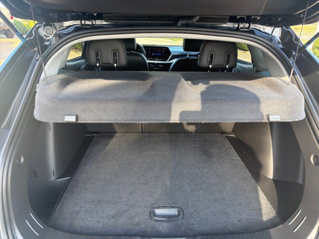Used 2024 Chevrolet Trax LT FWD image 12