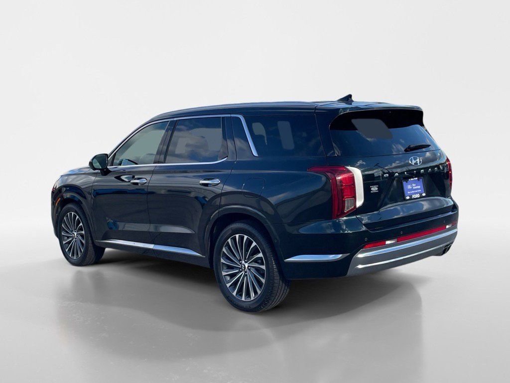 Used 2023 Hyundai Palisade Calligraphy image 4