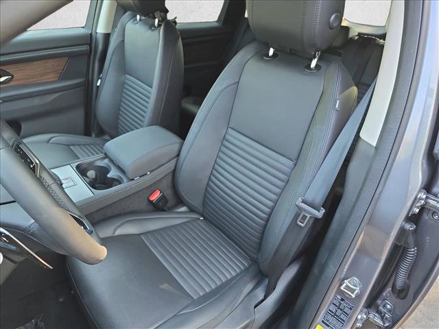 Certified 2024 Land Rover Discovery Sport S image 15