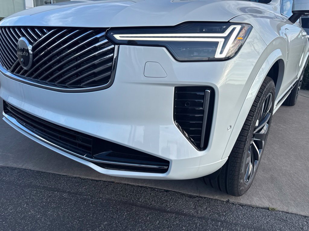 New 2027 Volvo XC90 T8 Ultra AWD/4WD image 10