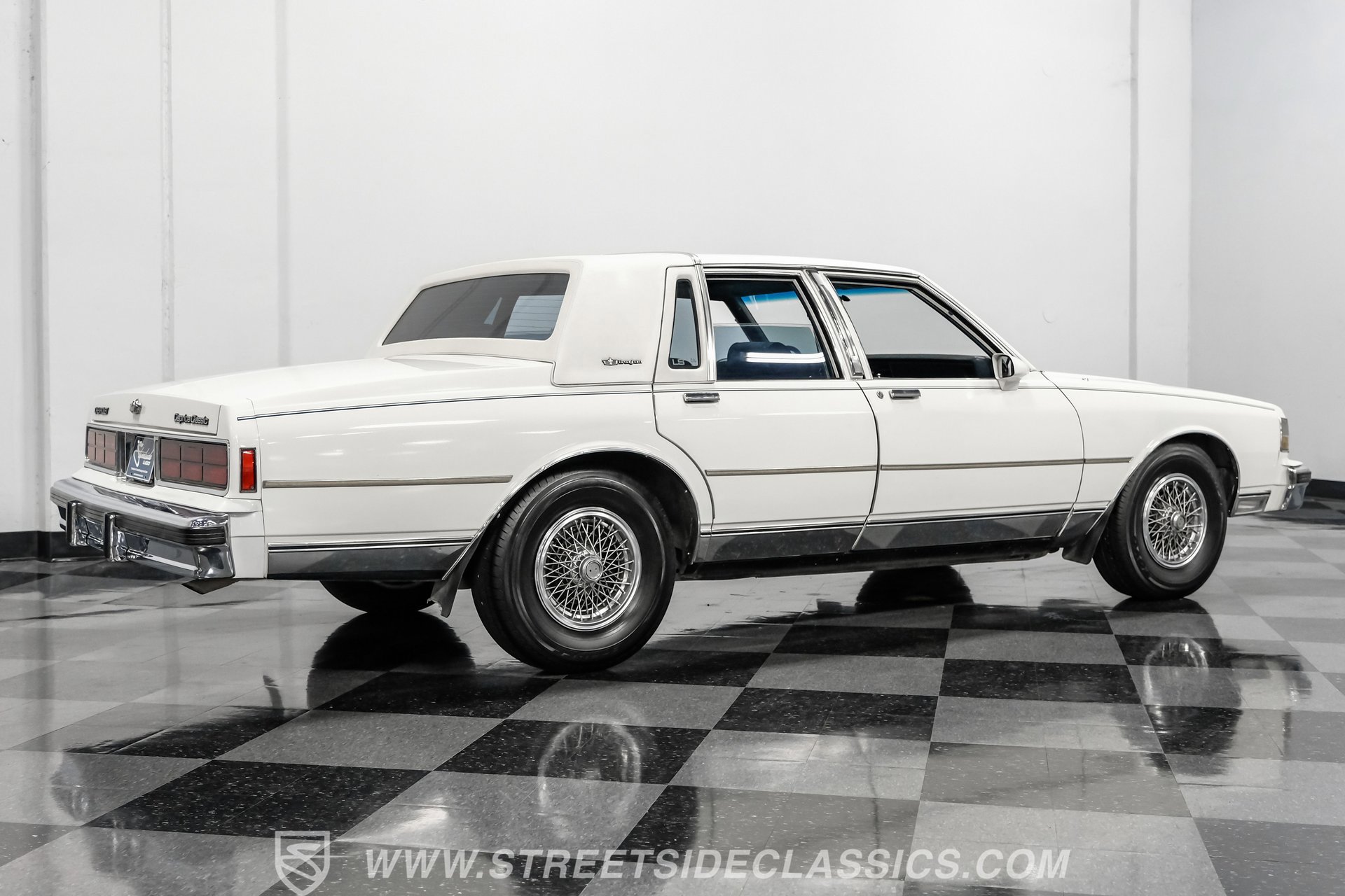 Used 1987 Chevrolet Caprice Classic Brougham RWD image 13