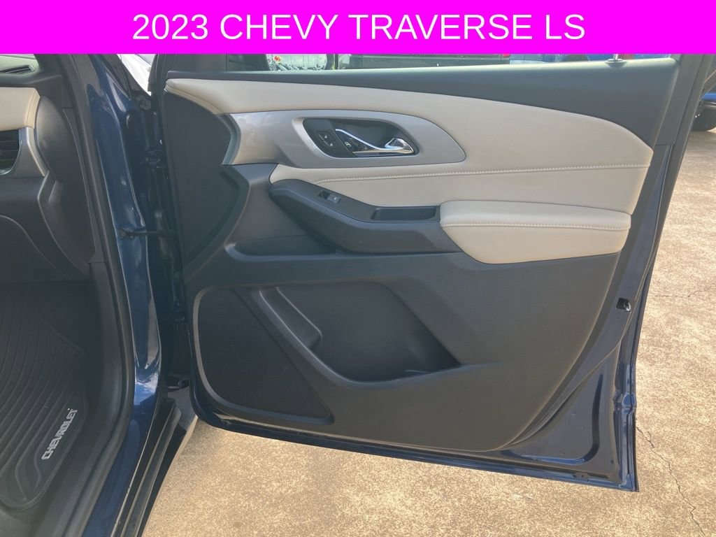 Used 2023 Chevrolet Traverse LS w/ Safety Package image 13