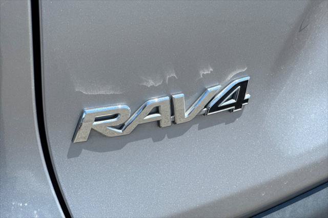 Certified 2023 Toyota RAV4 LE AWD/4WD image 30