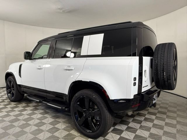 New 2026 Land Rover Defender 110 X-Dynamic SE AWD/4WD image 4
