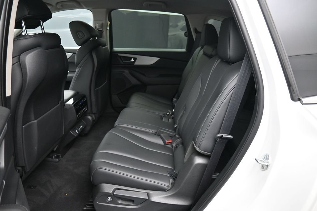 Used 2024 Acura MDX SH-AWD image 22