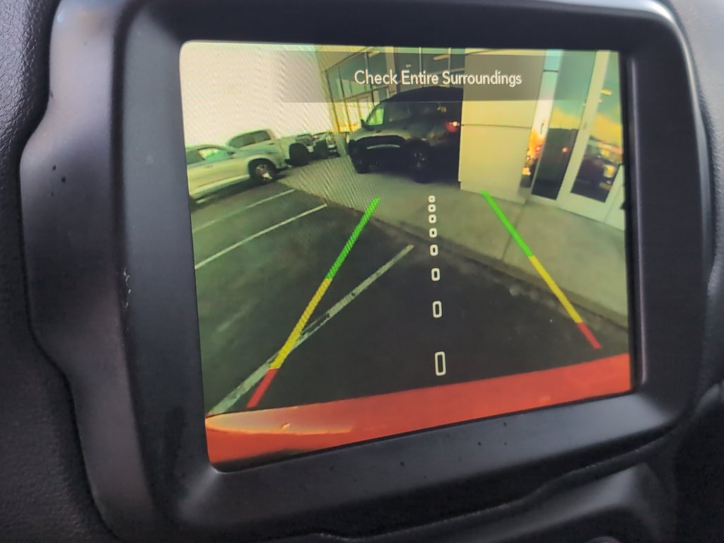 Used 2021 Jeep Renegade Trailhawk image 23