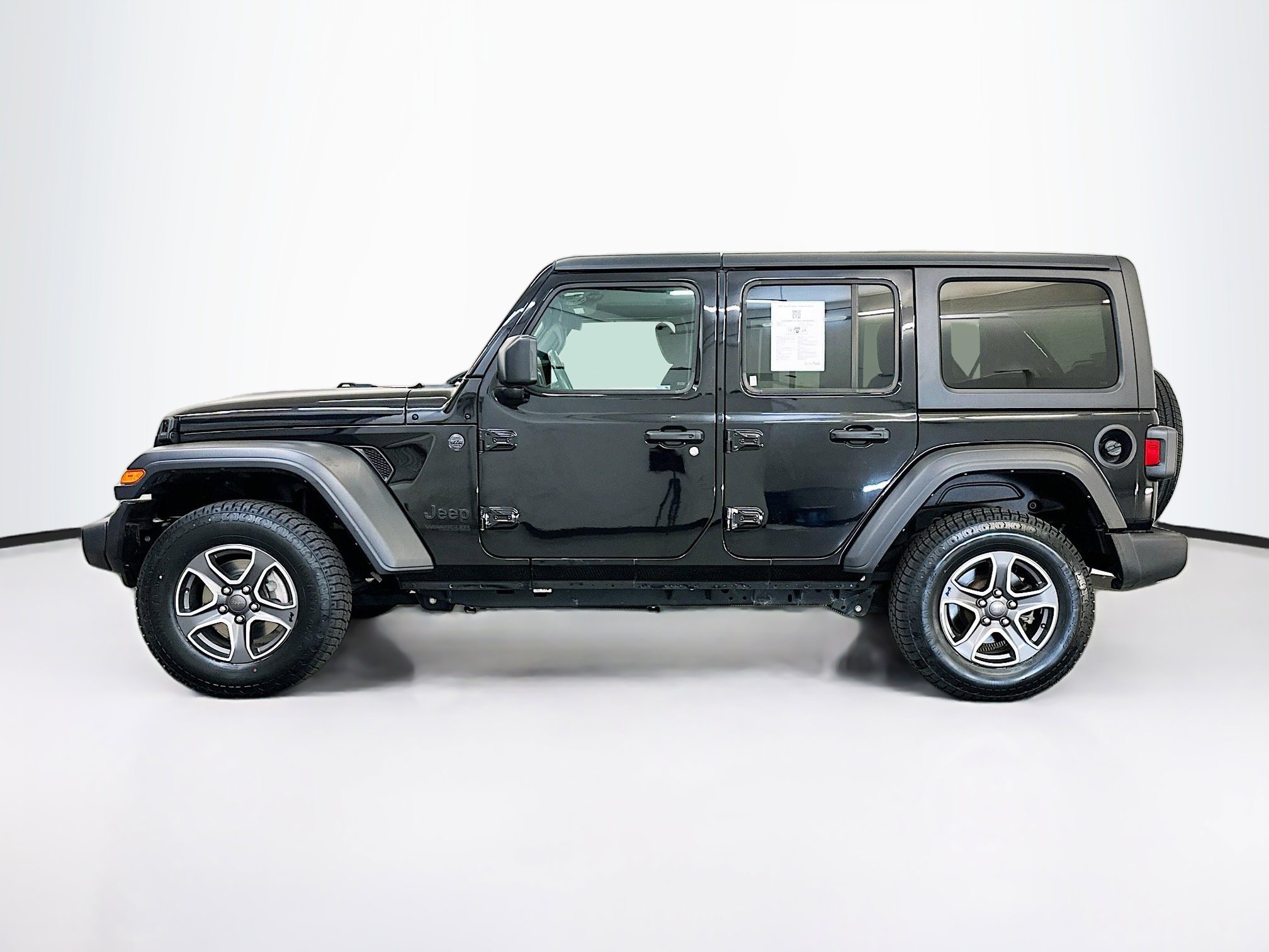 Used 2022 Jeep Wrangler Sport S image 4