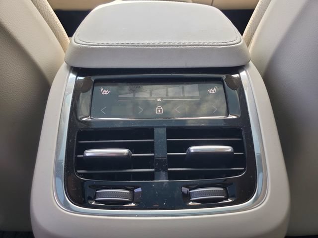 Certified 2025 Volvo XC90 T8 Plus w/ Protection Package Premier AWD/4WD image 31