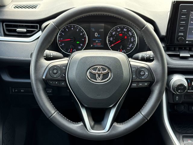Used 2021 Toyota RAV4 XLE Premium image 15