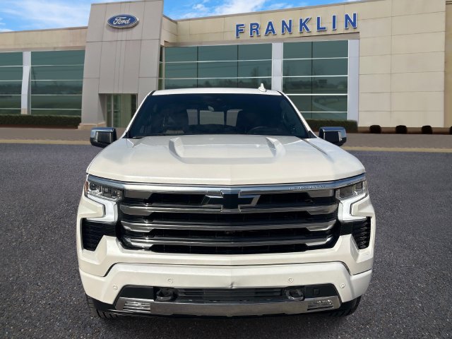 Used 2023 Chevrolet Silverado 1500 High Country w/ Technology Package AWD/4WD image 2