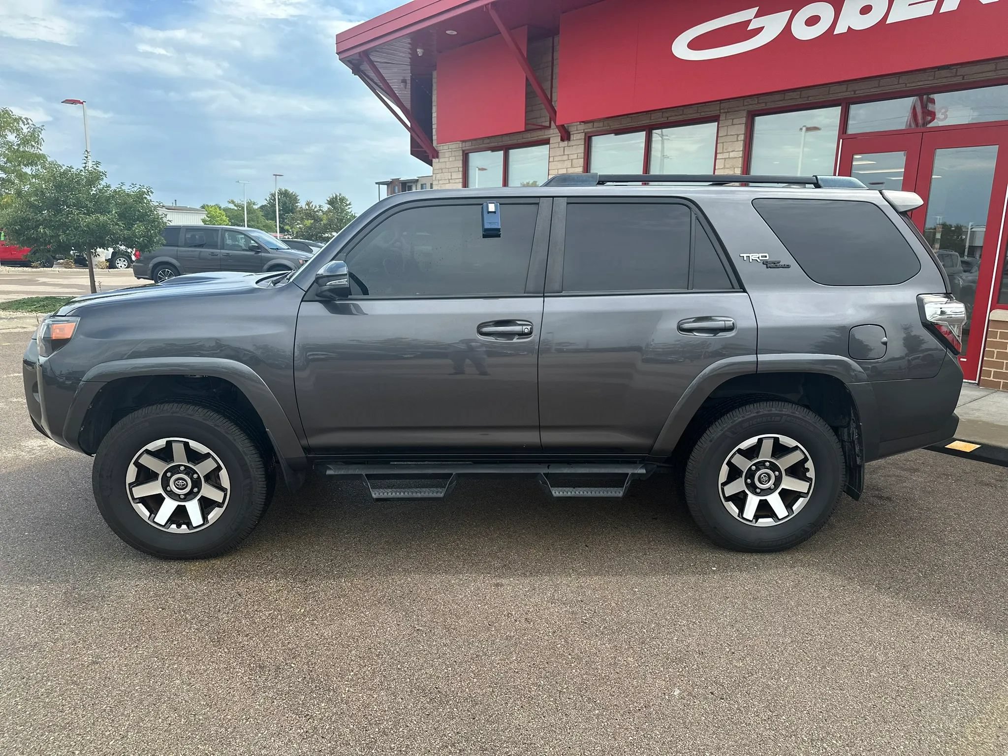 Used 2022 Toyota 4Runner TRD Off-Road Premium AWD/4WD image 8