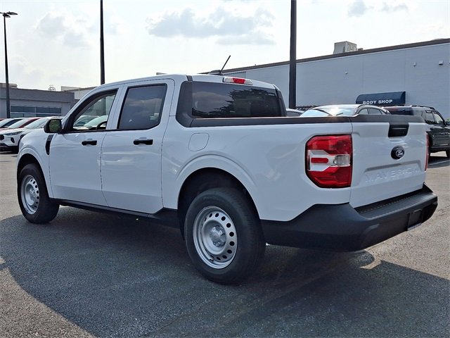 New 2025 Ford Maverick XL image 4