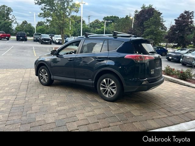 Used 2017 Toyota RAV4 XLE AWD/4WD image 9