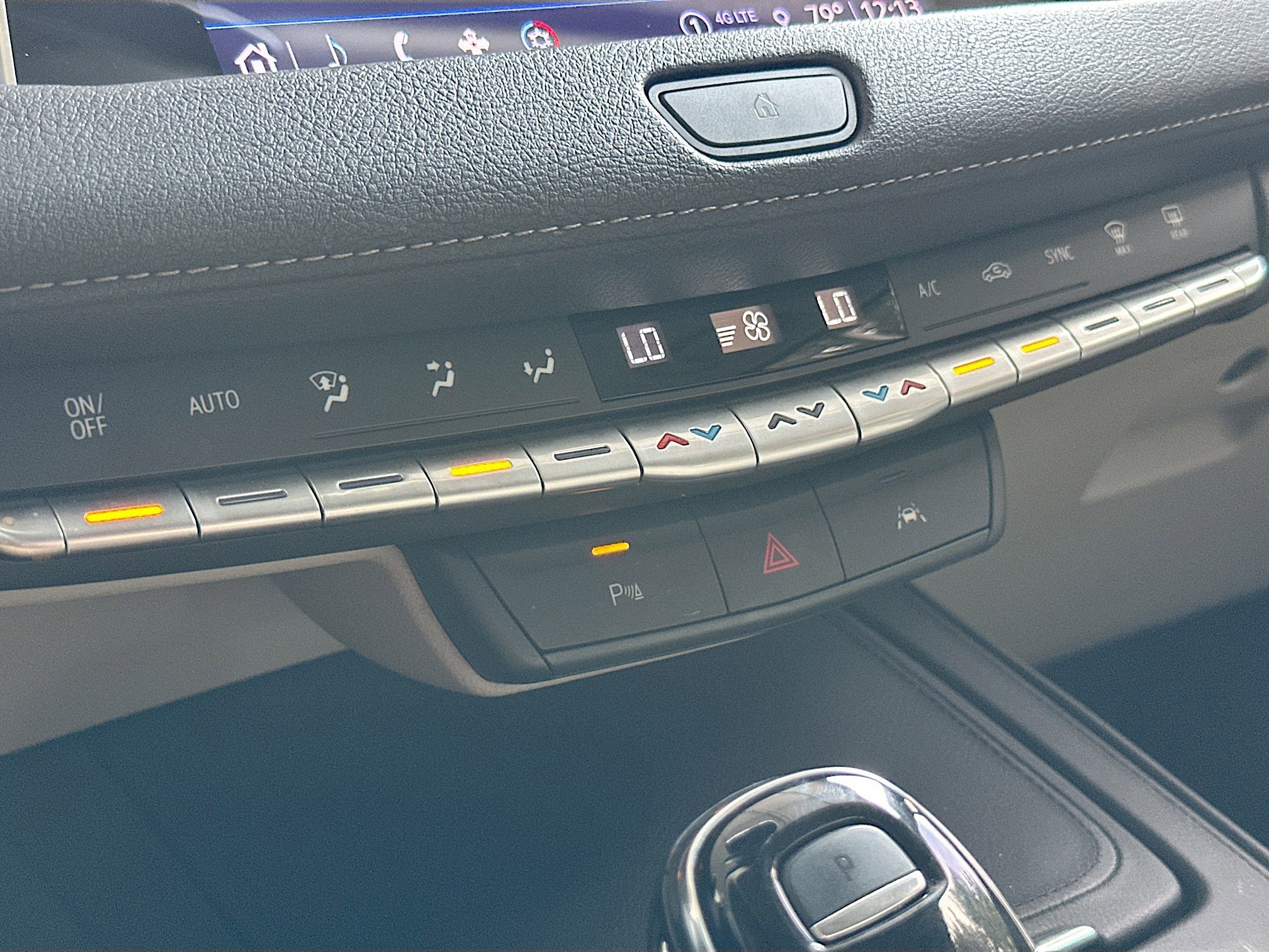 Used 2023 Cadillac XT4 Luxury w/ Driver Awareness Package image 15